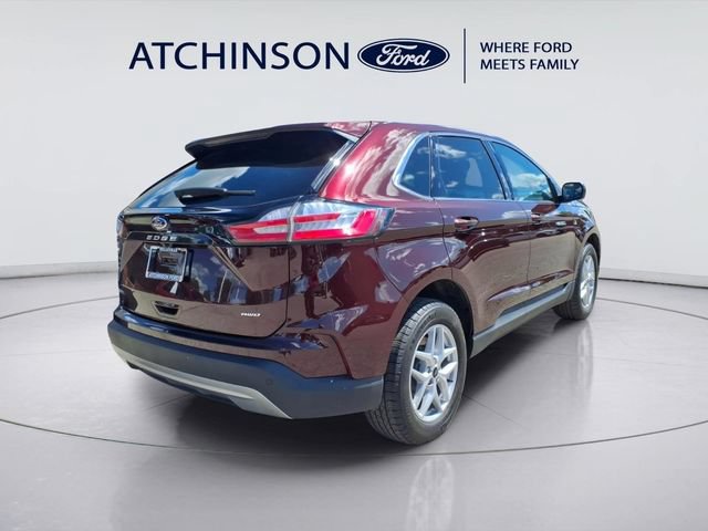 Certified 2024 Ford Edge SEL w/ Convenience Package AWD/4WD image 4
