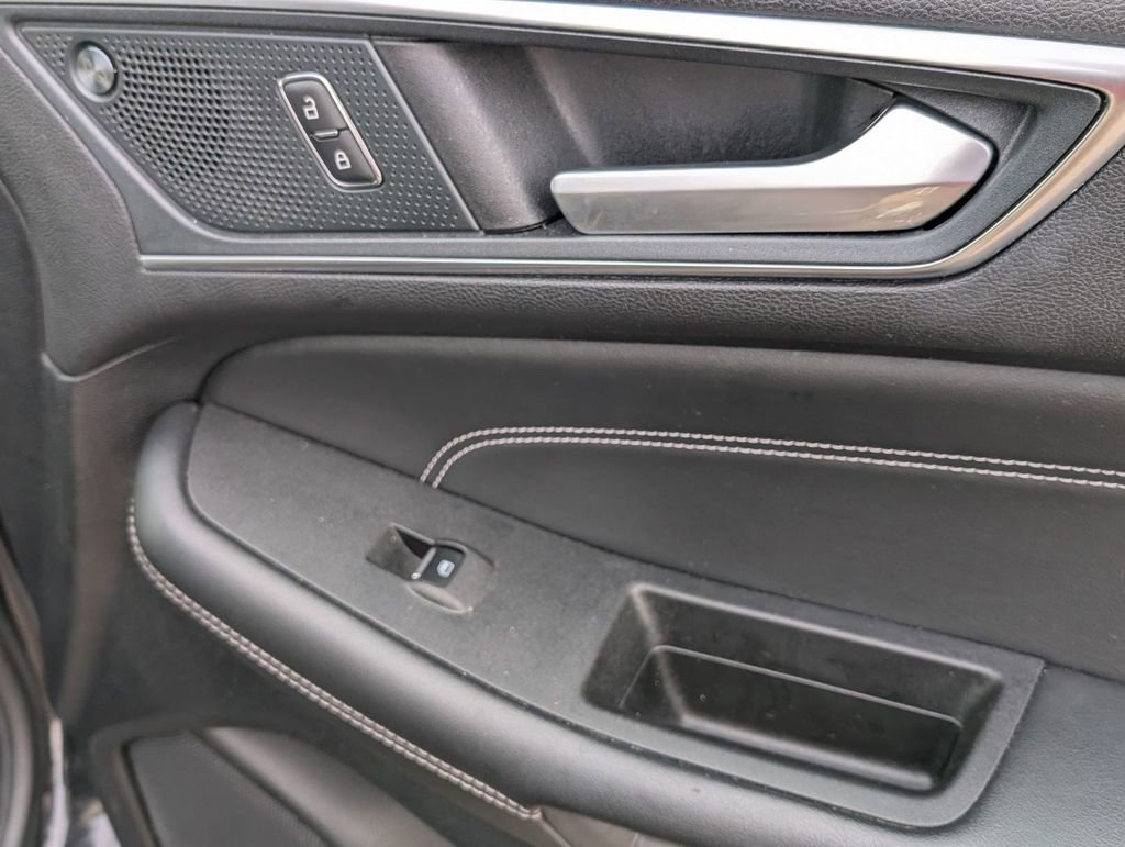 Certified 2024 Ford Edge Titanium image 50