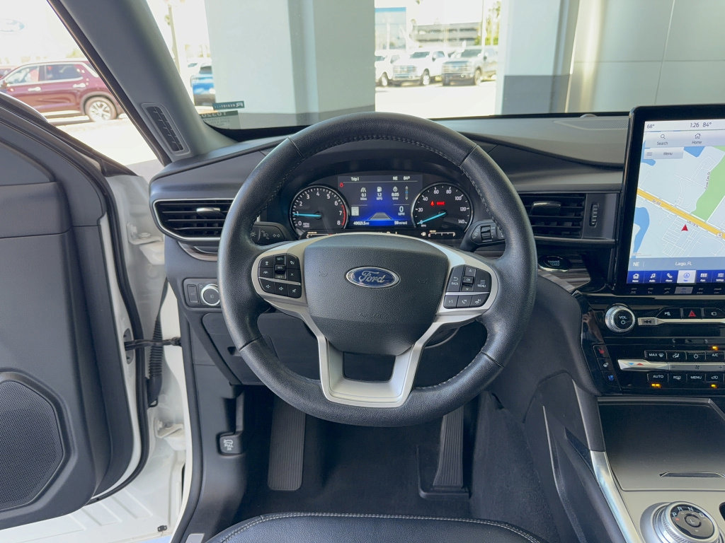Certified 2023 Ford Explorer Limited w/ Limited Technology Package image 34