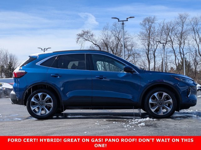 Certified 2023 Ford Escape Platinum w/ Premium Technology Package image 2