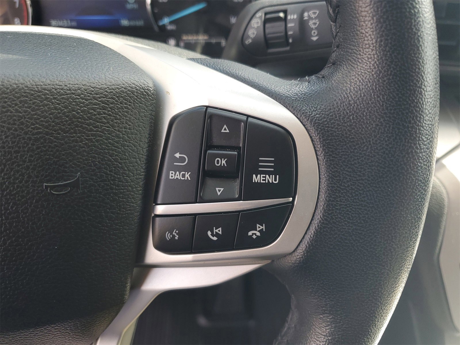 Certified 2023 Ford Explorer XLT image 23