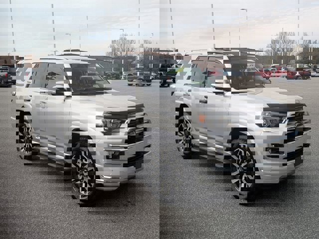 Used 2022 Toyota 4Runner Limited image 7