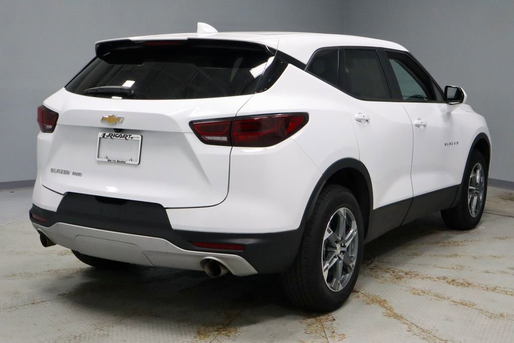 Used 2025 Chevrolet Blazer LT image 5