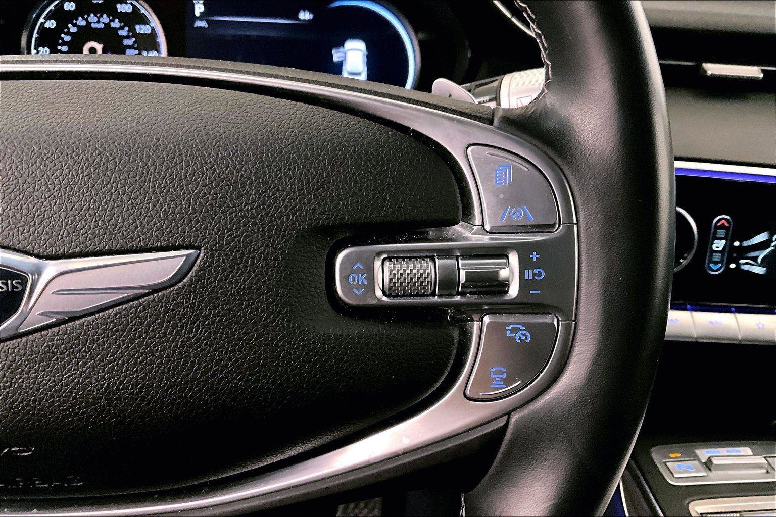 Used 2022 Genesis GV70 2.5T w/ Advanced Package image 18