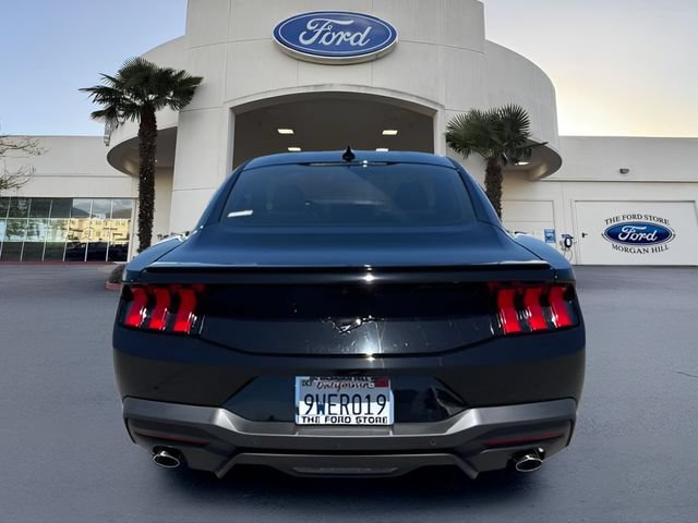 Certified 2025 Ford Mustang Coupe RWD image 7