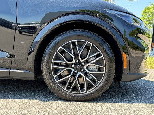 Certified 2025 Ford Mustang Mach-E Premium AWD/4WD image 13