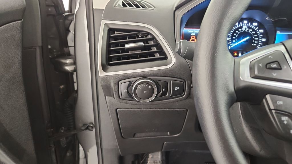 Certified 2023 Ford Edge SEL image 22