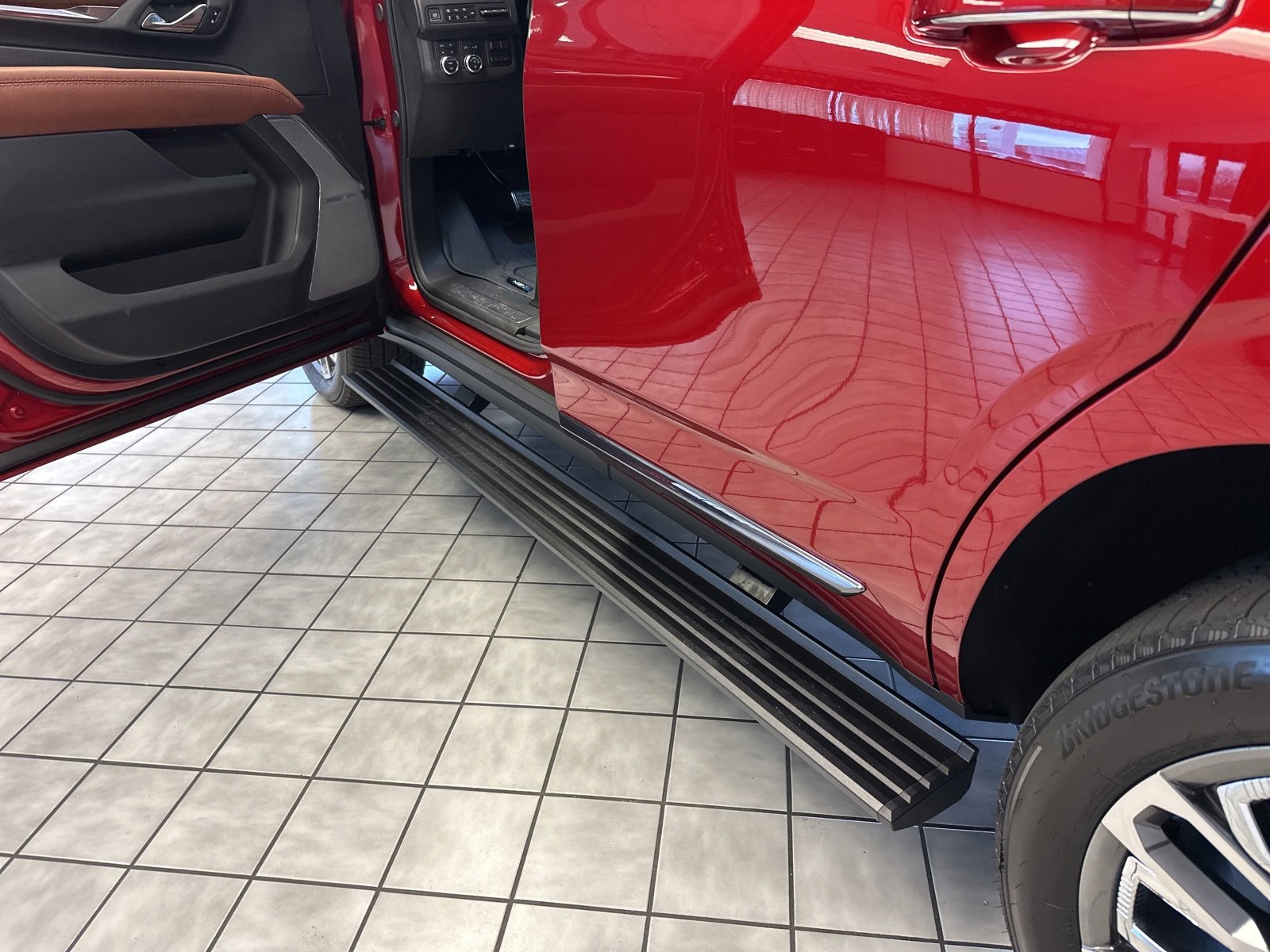 Used 2024 GMC Yukon Denali Ultimate w/ LPO, Floor Liner Package image 13
