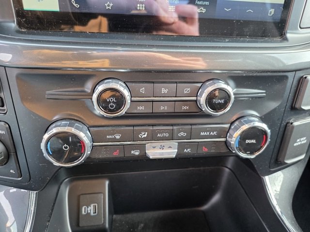 Certified 2022 Ford F150 XLT w/ Equipment Group 302A High image 23