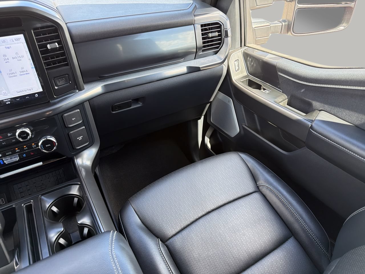 Certified 2025 Ford F150 Lariat AWD/4WD image 15