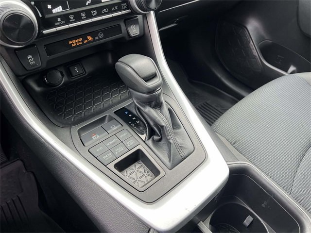Used 2022 Toyota RAV4 LE image 23