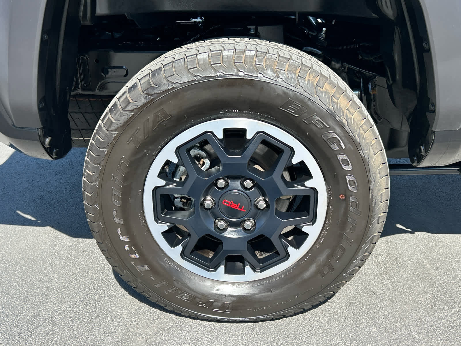 Used 2025 Toyota Tacoma TRD Off-Road image 19