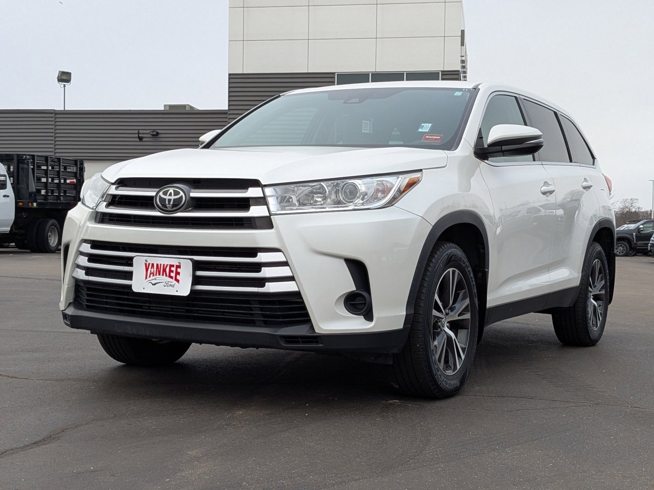 Used 2019 Toyota Highlander LE image 8