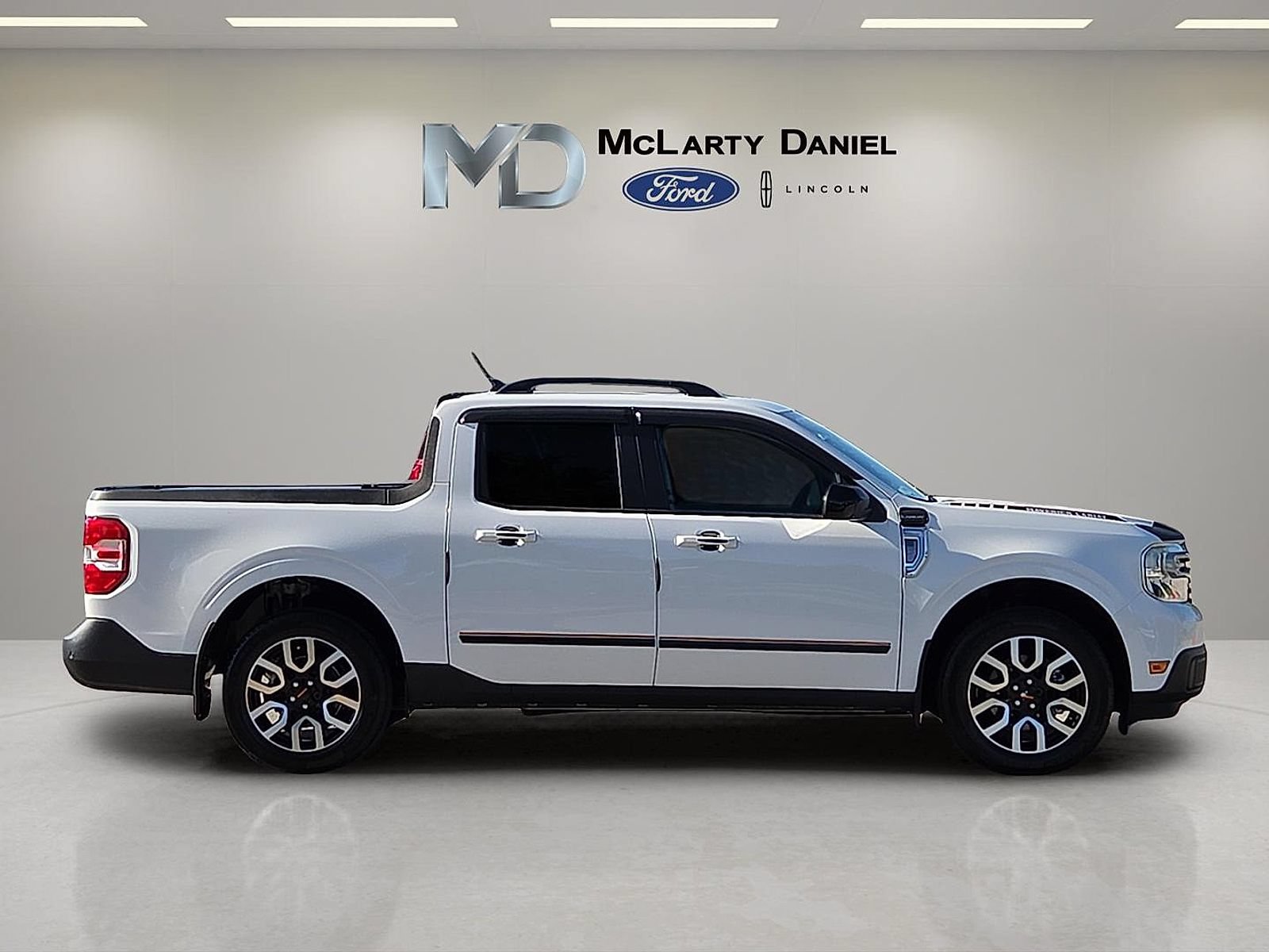 Certified 2024 Ford Maverick Lariat AWD/4WD image 6