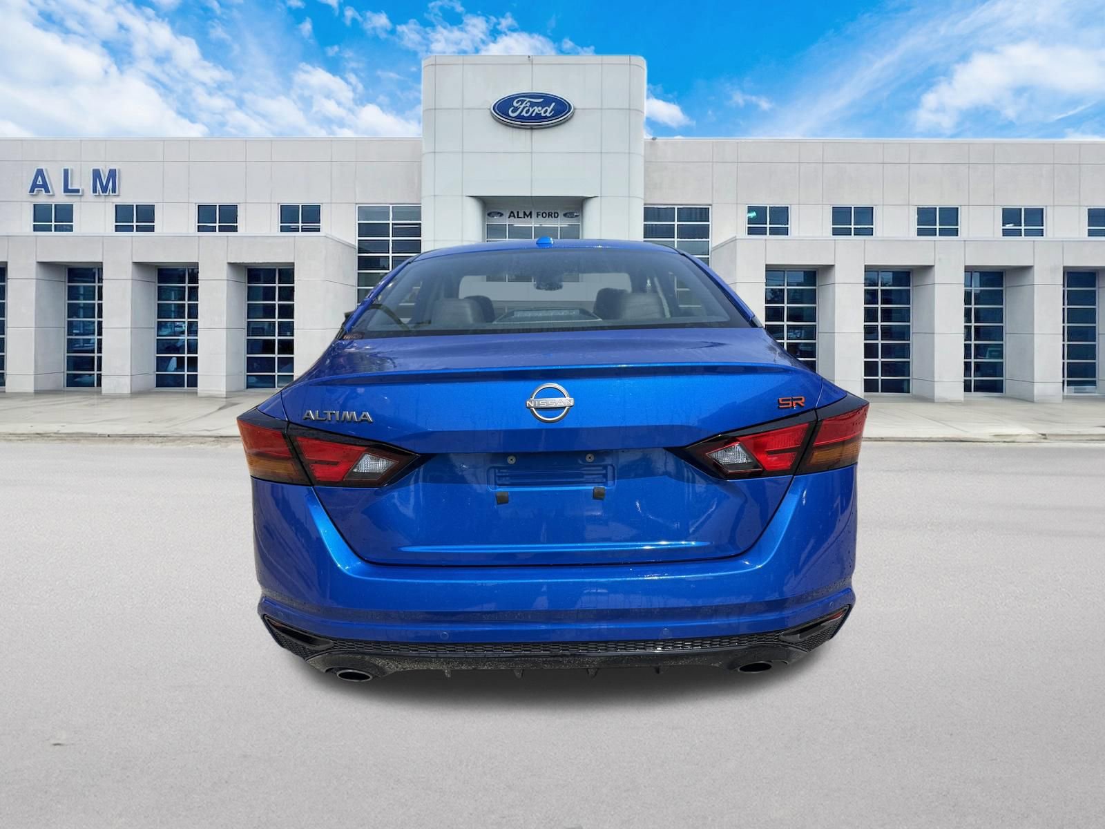 Used 2025 Nissan Altima 2.5 SR FWD image 9