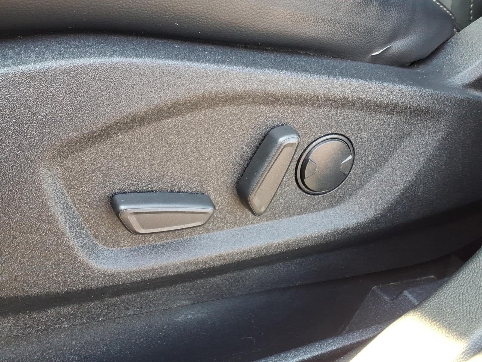 Certified 2024 Ford Edge SEL AWD/4WD image 13