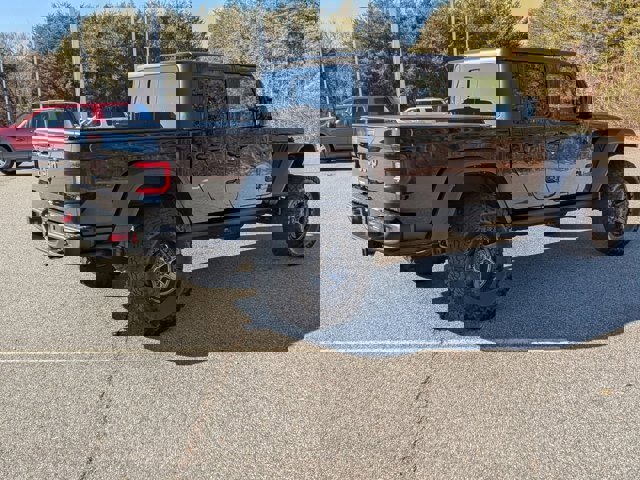 Used 2022 Jeep Gladiator Rubicon w/ Cold Weather Group image 4