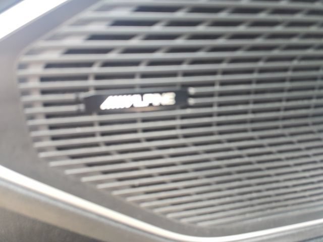 Used 2022 Jeep Wagoneer Series II AWD/4WD image 18