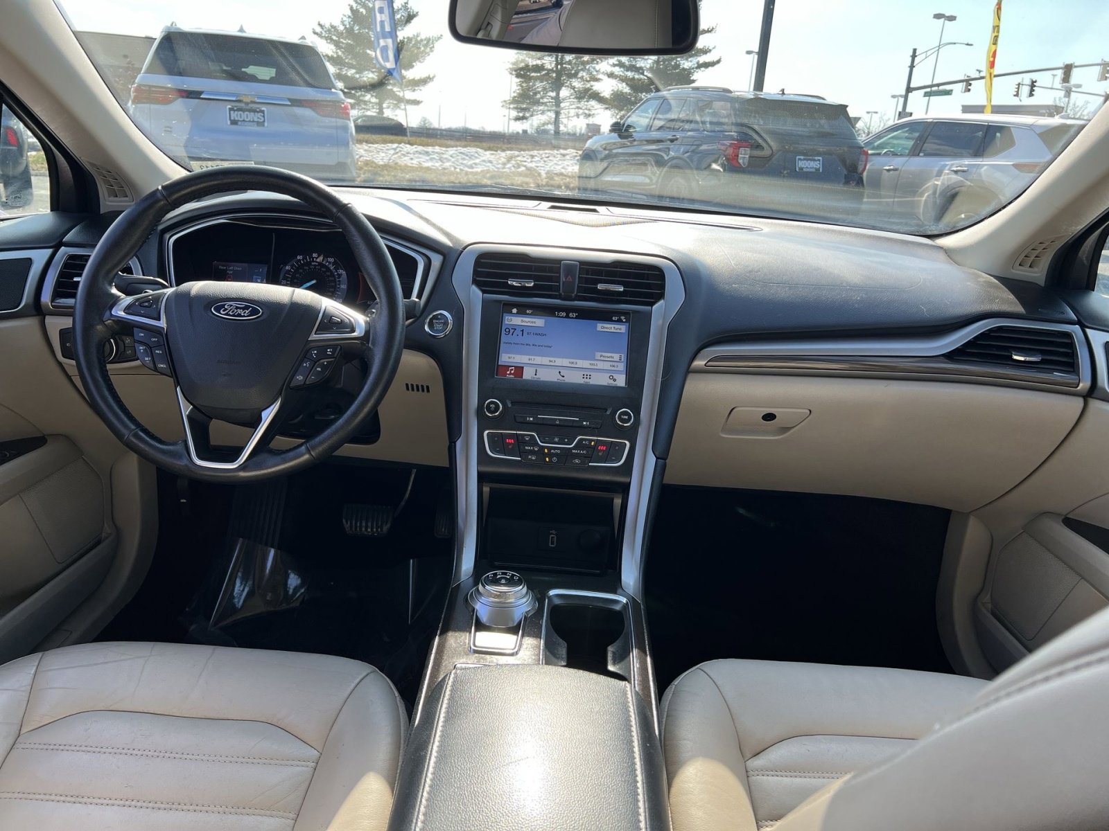 Certified 2017 Ford Fusion SE w/ Fusion SE Technology Package image 22