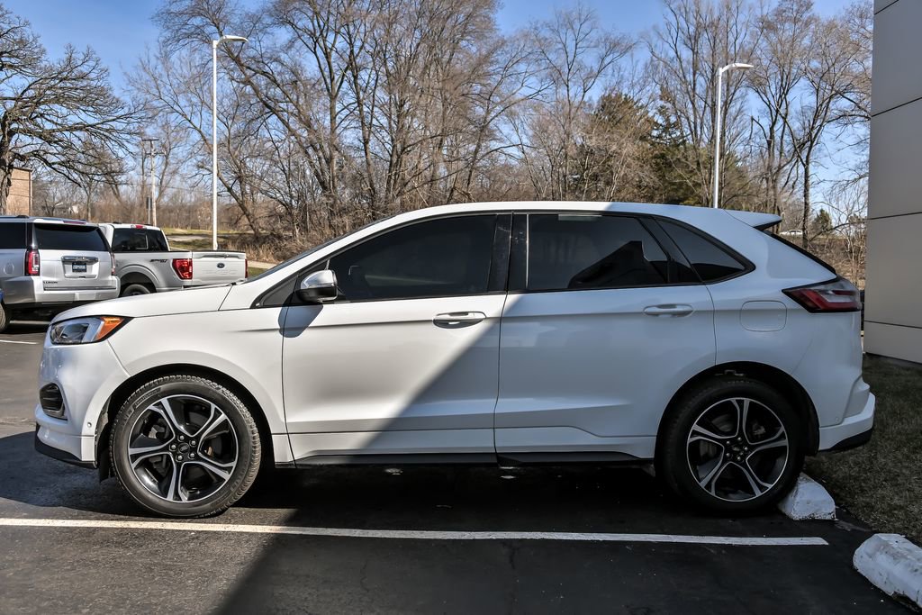 Certified 2022 Ford Edge ST w/ Equipment Group 401A AWD/4WD image 5