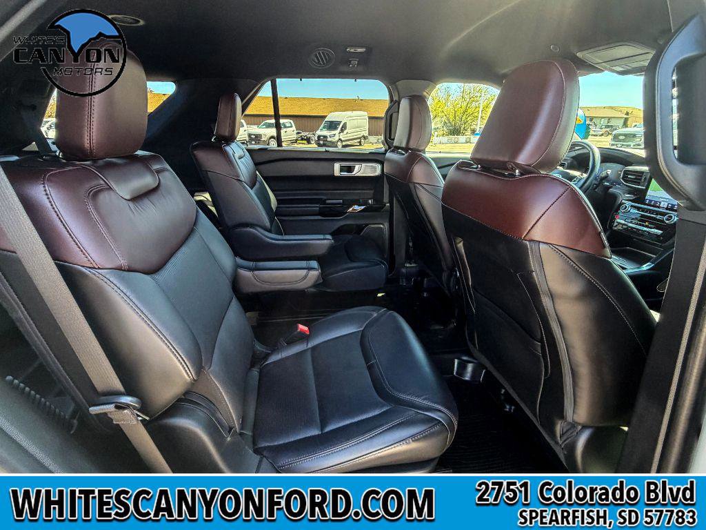 Certified 2022 Ford Explorer Platinum w/ Equipment Group 601A image 14