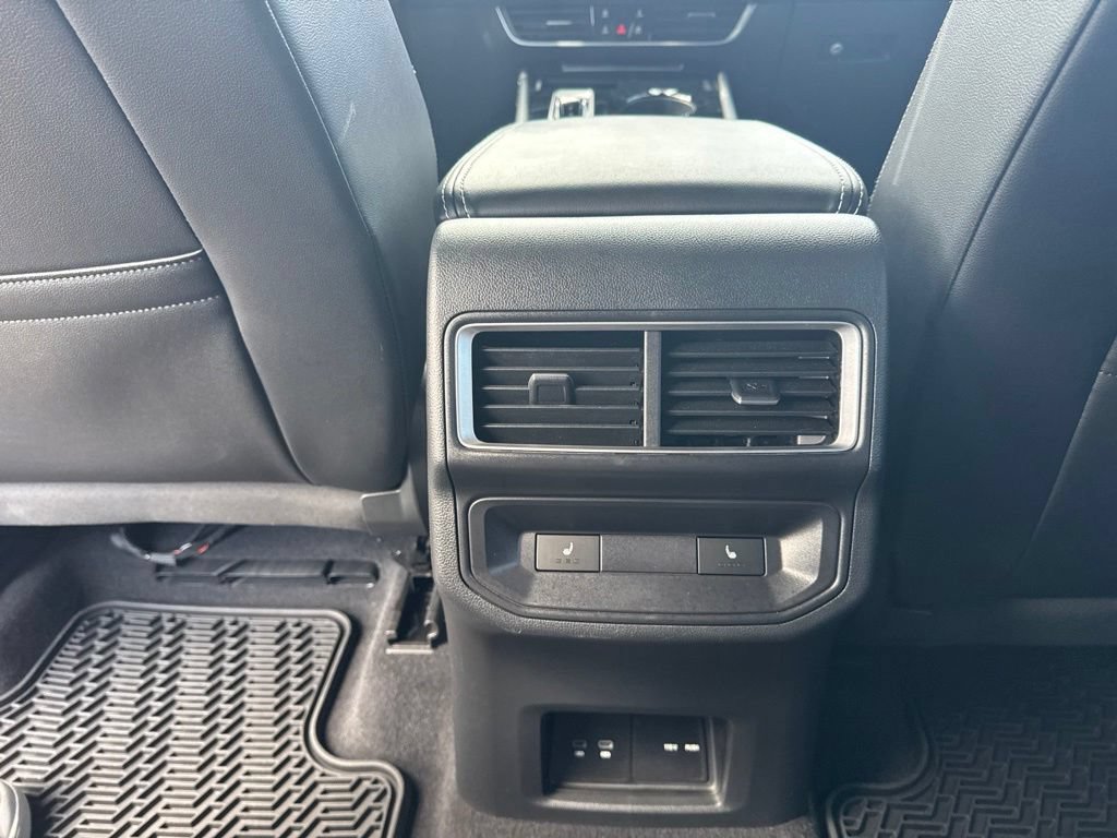 Used 2024 Volkswagen Atlas Cross Sport SEL Premium R-Line AWD/4WD image 17