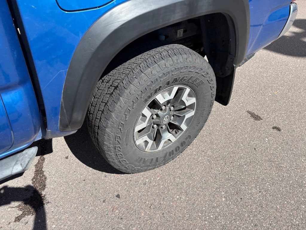 Used 2017 Toyota Tacoma TRD Off-Road w/ Tow Package RWD image 12