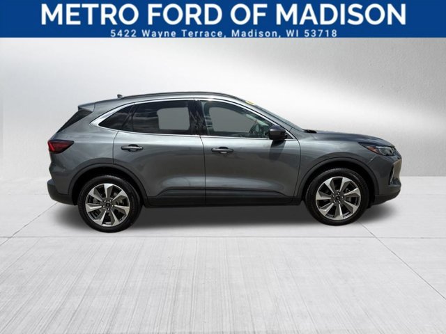 Certified 2023 Ford Escape Platinum AWD/4WD image 3