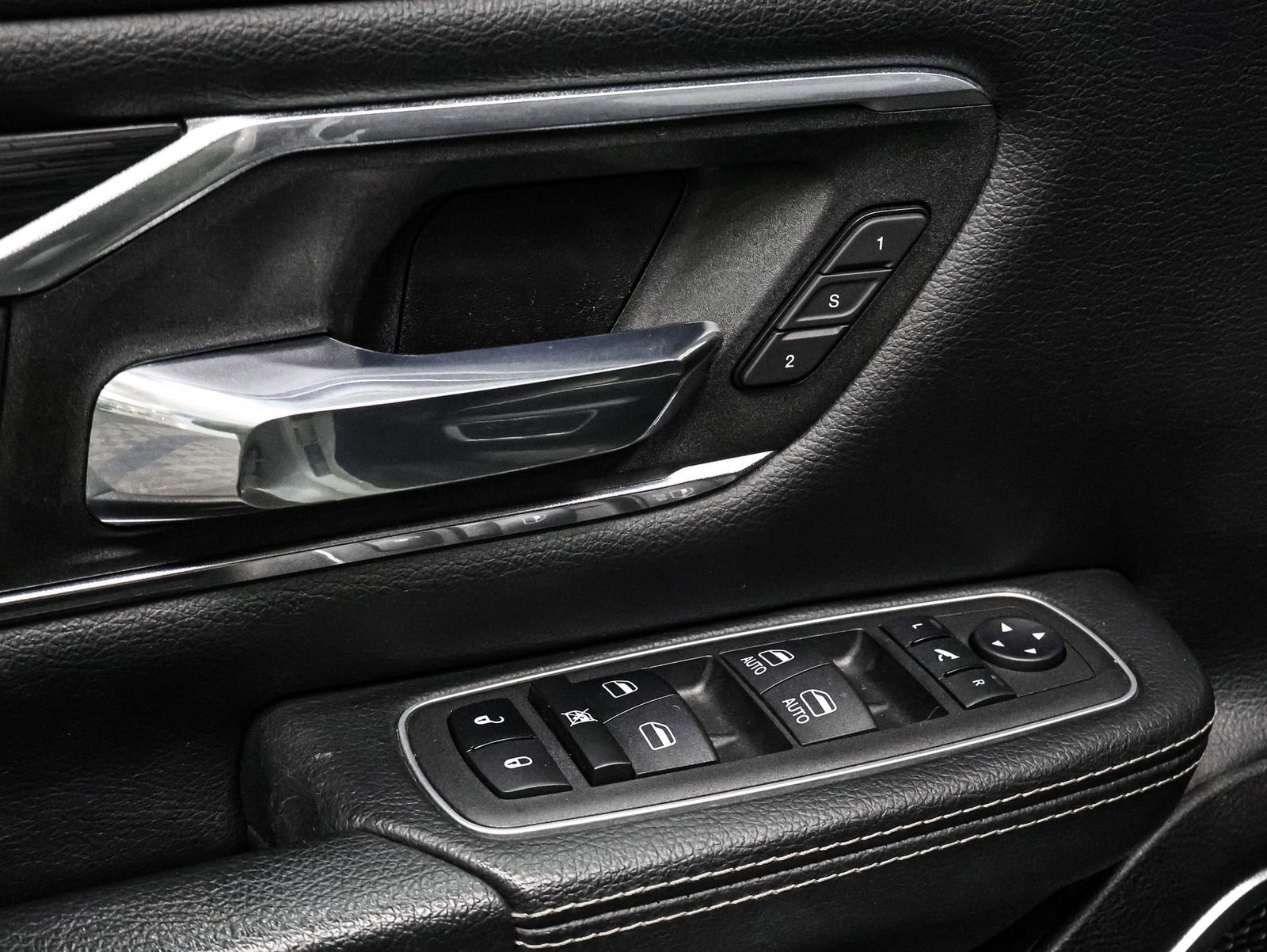 Used 2023 RAM 1500 Laramie image 21