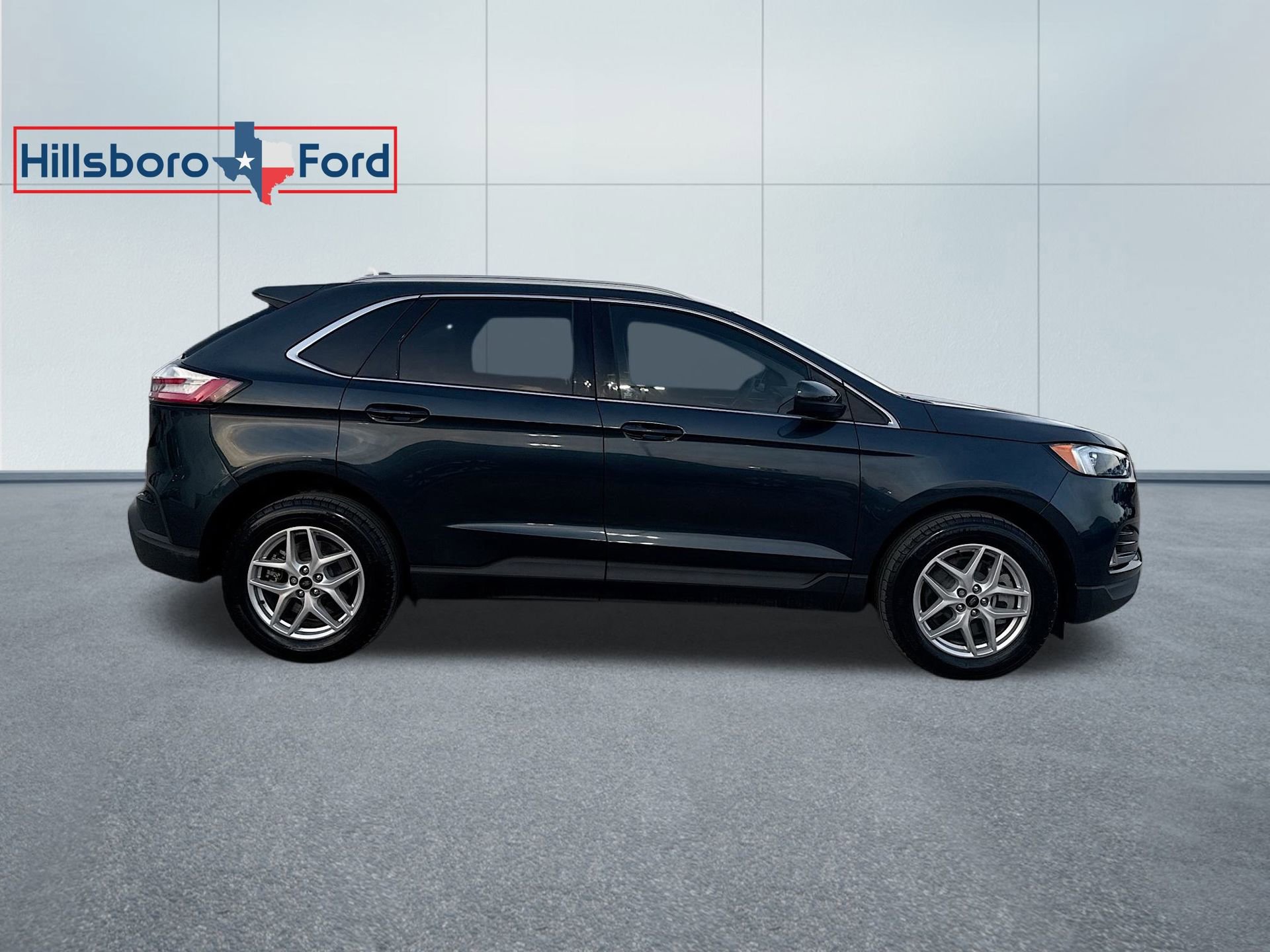 Certified 2024 Ford Edge SEL w/ Convenience Package image 6