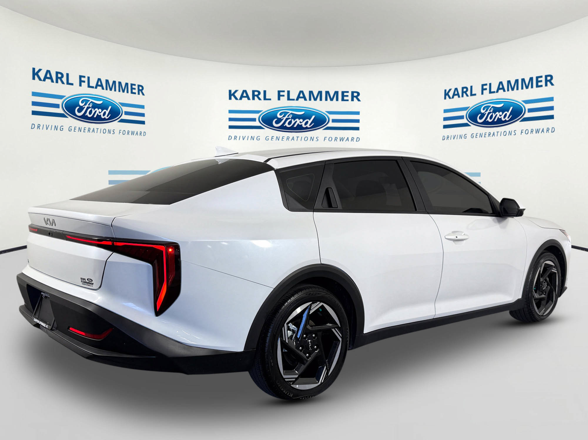 Used 2025 Kia K4 EX FWD image 3