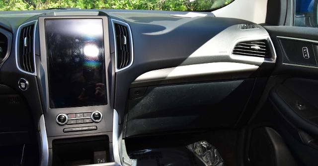 Certified 2023 Ford Edge SEL w/ Convenience Package AWD/4WD image 18