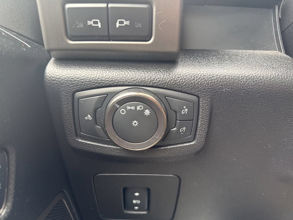 Certified 2018 Ford F150 Raptor w/ Equipment Group 802A Luxury AWD/4WD image 28