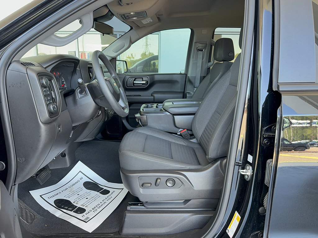 Used 2024 Chevrolet Silverado 1500 Custom AWD/4WD image 12
