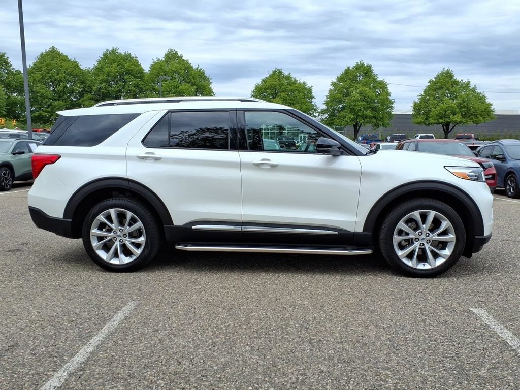 Certified 2023 Ford Explorer Platinum w/ Equipment Group 601A AWD/4WD image 6