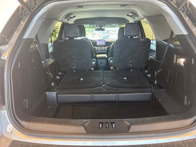 Certified 2022 Ford Explorer XLT w/ Equipment Group 202A AWD/4WD image 10