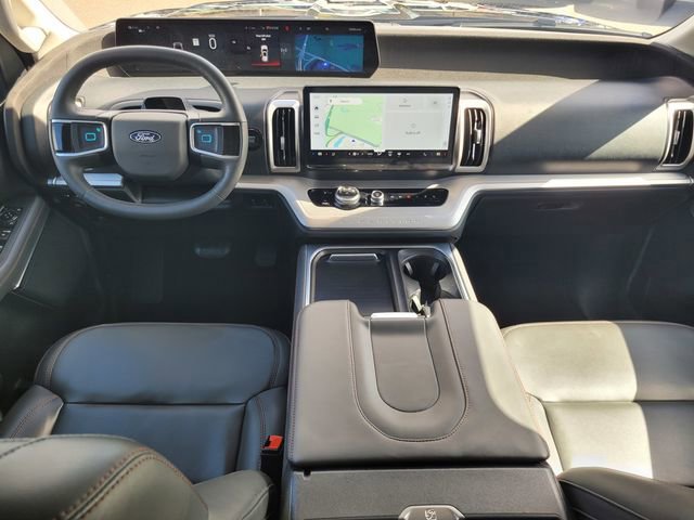 Certified 2025 Ford Expedition Active image 14