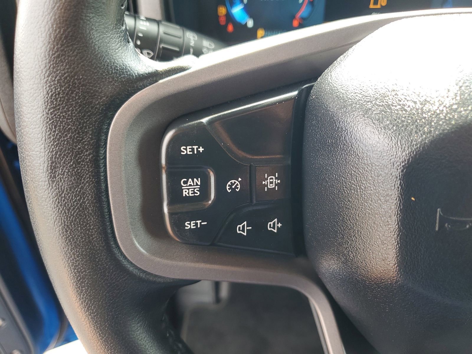 Certified 2025 Ford Bronco Badlands AWD/4WD image 18