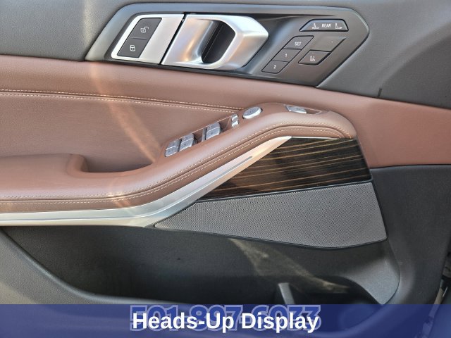 Used 2025 BMW X7 xDrive40i AWD/4WD image 33