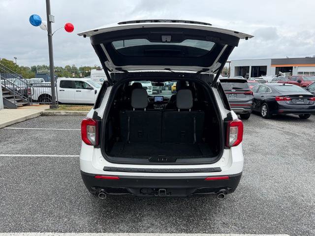 Certified 2022 Ford Explorer ST-Line w/ Class IV Trailer Tow Package image 8