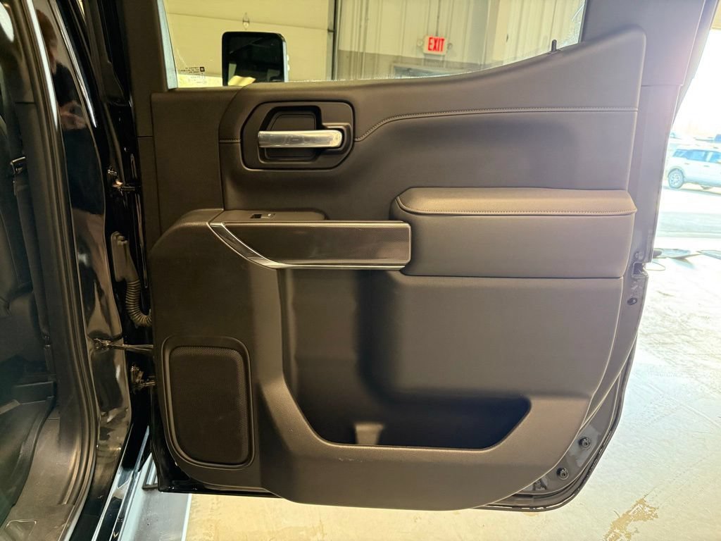 Used 2021 GMC Sierra 1500 AT4 w/ Technology Package AWD/4WD image 33