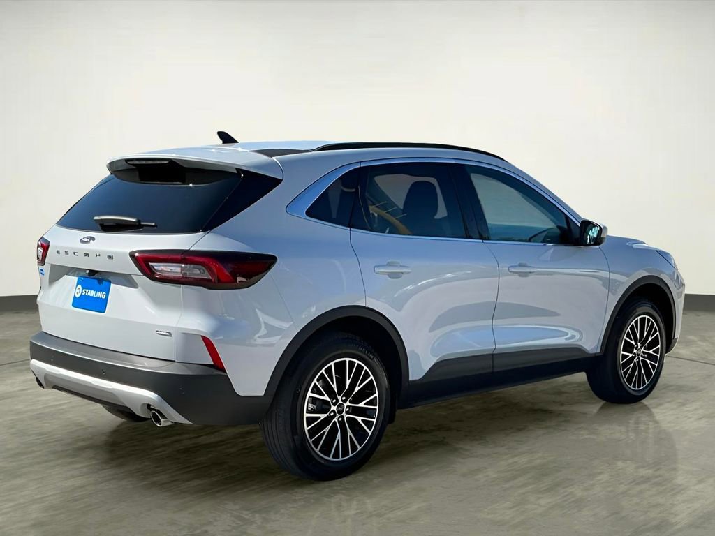 Certified 2026 Ford Escape Base image 10