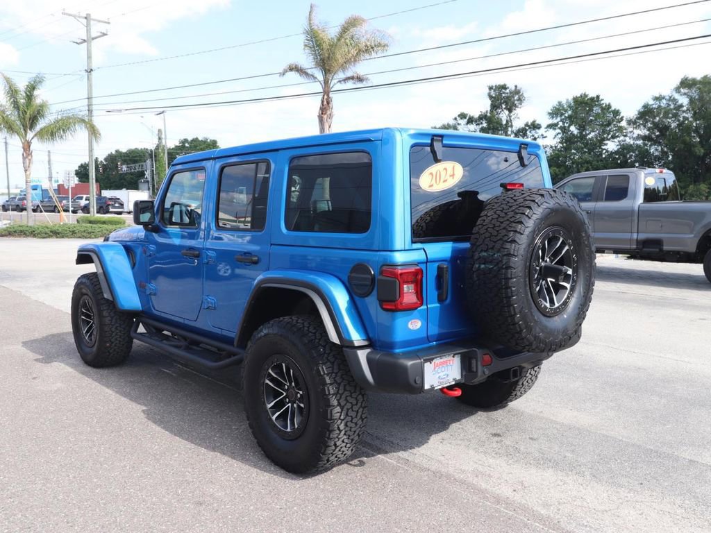 Used 2024 Jeep Wrangler Unlimited Rubicon image 3
