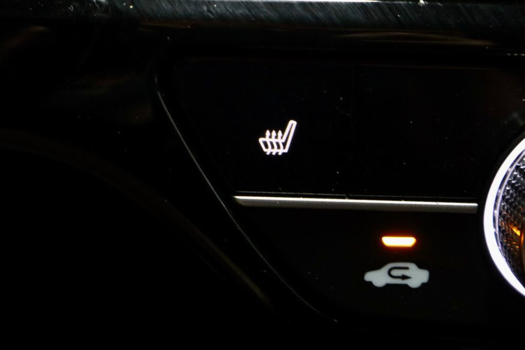 Used 2025 Honda CR-V EX-L image 4