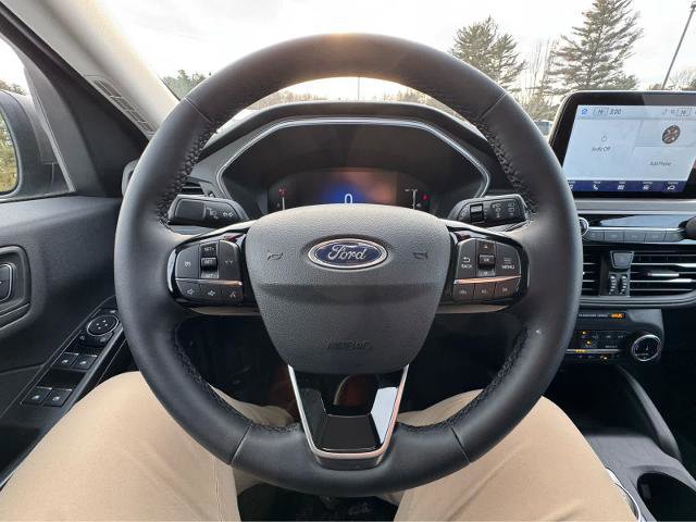 Certified 2025 Ford Escape Active w/ Cold Weather Package image 17