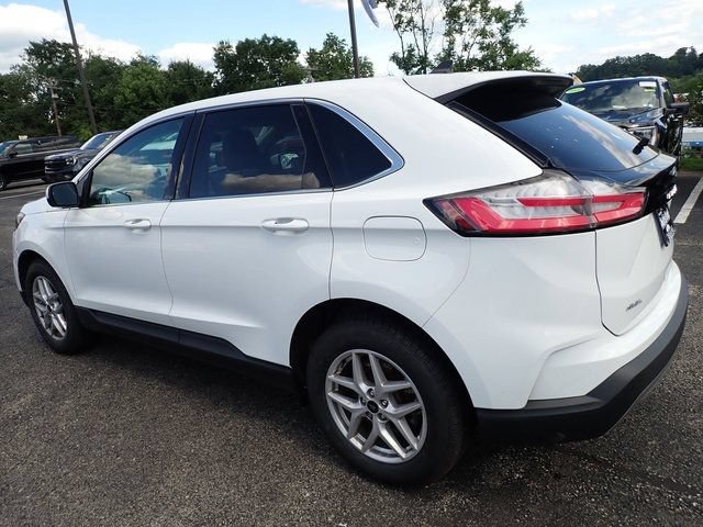 Certified 2024 Ford Edge SEL w/ Convenience Package AWD/4WD image 4