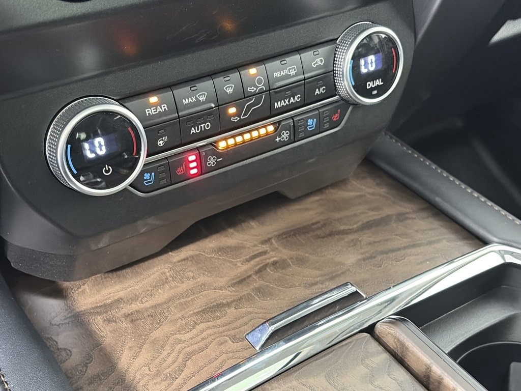 Certified 2021 Ford Expedition Platinum image 21