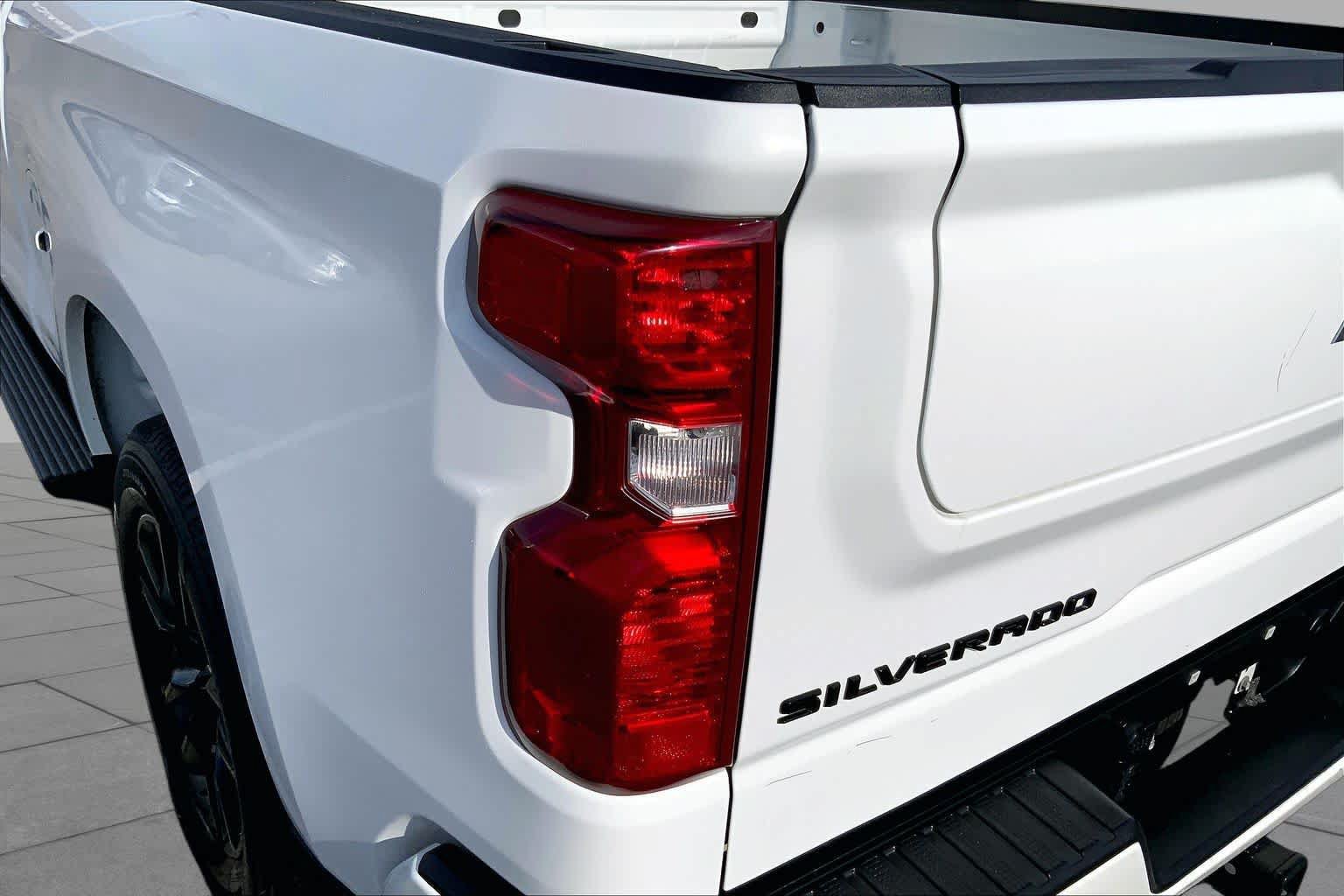 Used 2022 Chevrolet Silverado 1500 Custom w/ LPO, Dark Essentials Package RWD image 25