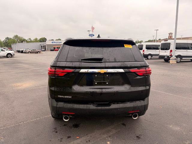 Used 2023 Chevrolet Traverse LS w/ Safety Package image 4