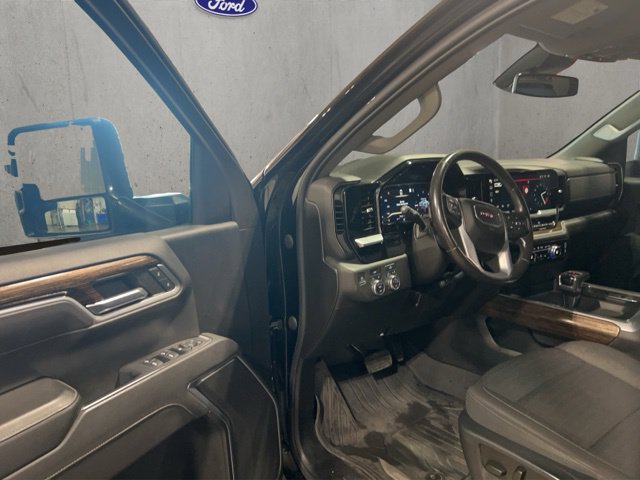Used 2022 GMC Sierra 1500 Elevation w/ LPO, Elevation Black Package AWD/4WD image 26